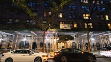 woman,-66,-allegedly-stabs-another-woman-at-exclusive-upper-east-side-apartment-building