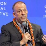 hawaii-gov.-josh-green-cruises-to-democratic-primary-win,-sets-up-fall-matchup-with-gop-nominee