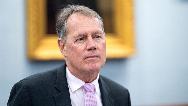 dem-establishment-strikes-back-as-longtime-incumbent-fends-off-progressive-challenger