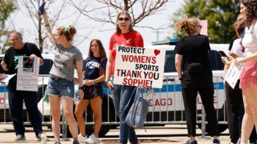 sophie-cunningham-supporters-rally-in-chicago,-while-protesters-showcase-what’s-wrong-with-america