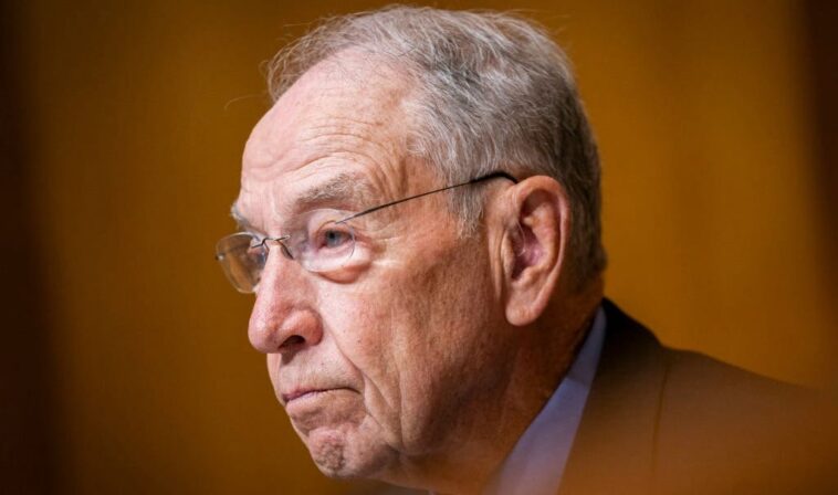 chuck-grassley’s-vacuum-died,-and-even-the-new-york-times-took-notice