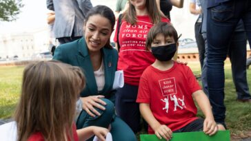 aoc-freezes-her-eggs-after-telling-others-to-question-having-kids