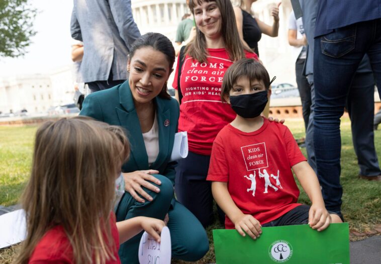 aoc-freezes-her-eggs-after-telling-others-to-question-having-kids