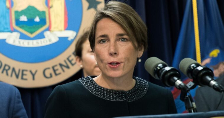massachusetts-governor-signs-new-law-blocking-ice-access-to-several-locations