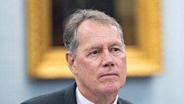 hawaii:-rep.-ed-case-fends-off-progressive-challenger-in-democrat-primary