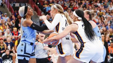 espn-buries-dijonai-carrington-dirty-foul-on-sophie-cunningham,-‘white-privilege’-post
