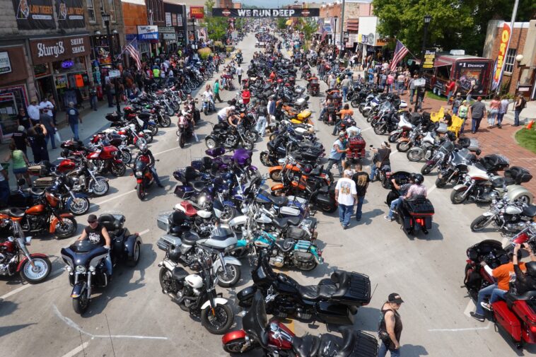 popular-motorcycle-rally-revs-up-to-500,000-attendees-in-a-small-town