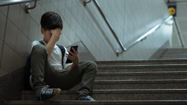 is-cyberbullying-hiding-in-your-child’s-group-chat?