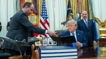 lawyer-behind-trump’s-immunity-win-named-white-house-counsel