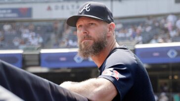 braves’-chris-sale-ejected-before-game-sees-first-pitch-for-yelling-at-umpire-over-saturday-balk-call