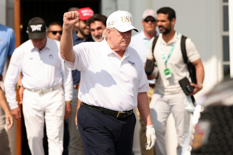 f-16s-scramble-after-planes-breach-no-fly-zone-over-trump’s-golf-club