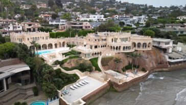 sprawling-la-jolla-mansion-known-as-‘the-sand-castle’-put-on-the-market-for-eye-popping-figure