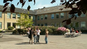 high-schoolers-in-denmark-will-make-oral-defenses-on-assignments-to-curb-ai-cheating