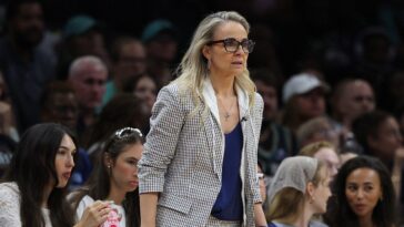 aces-coach-becky-hammon-benches-3-starters-in-what-looks-like-wnba-scheduling-protest-in-national-tv-game