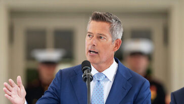 dot-sec.-sean-duffy-makes-english-a-permanent-requirement-for-nation’s-migrant-truckers