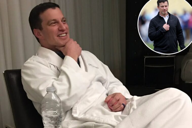 exclusive:-the-story-behind-andrew-friedman’s-viral-robe-photo-that-became-dodgers-folklore
