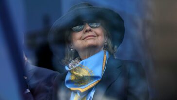 hillary-clinton-warns-socialists-about-label-that-could-haunt-them