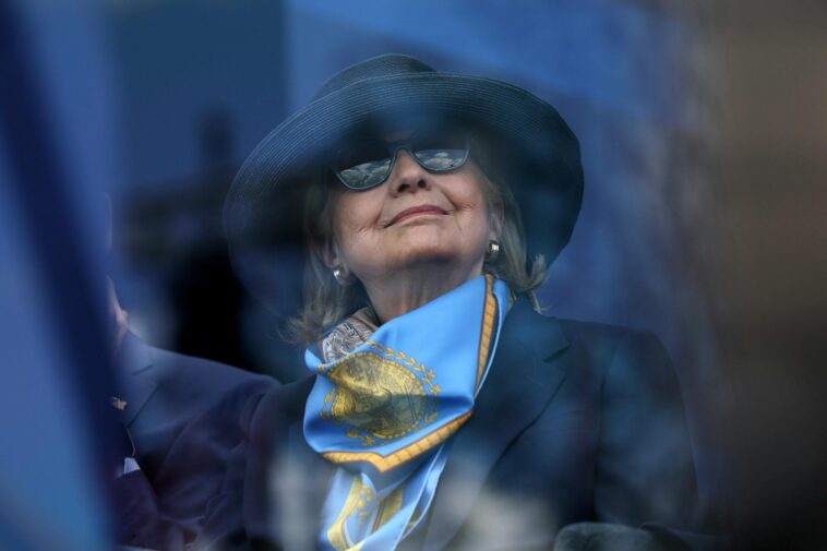 hillary-clinton-warns-socialists-about-label-that-could-haunt-them