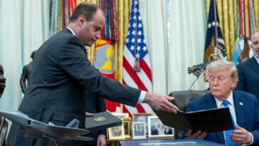 trump-announces-aide-will-soon-step-into-white-house-counsel-post