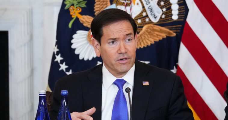 wj-straw-poll:-rubio-remains-the-man-to-beat-as-thomas-massie-gains-ground