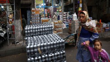 trump-bets-economic-pressure-can-squeeze-iran-as-regime’s-own-failures-deepen-the-pain