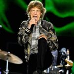 mick-jagger-proves-he-still-has-the-‘moves-like-jagger’-in-viral-dance-video