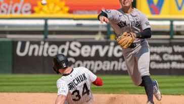 anthony-volpe-makes-good-first-yankees-impression-with-second-base-experiment-underway