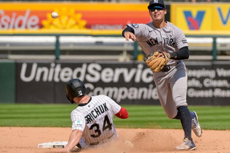 anthony-volpe-makes-good-first-yankees-impression-with-second-base-experiment-underway