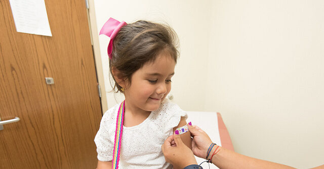 trump-executive-order-decreases-number-of-childhood-vaccine-recommendations,-giving-parents-choices