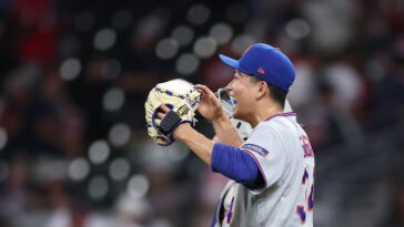 kodai-senga-gets-first-mlb-save-in-place-of-injured-closer-—-but-mets-teammate-costs-him-keepsake-ball