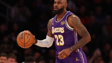 lakers-hosting-76ers,-lebron-james-in-marquee-christmas-day-matchup