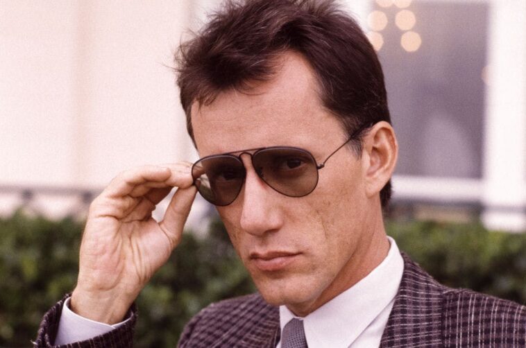 james-woods-unleashes-ferocious-mockery-of-aoc’s-‘useful-idiots’