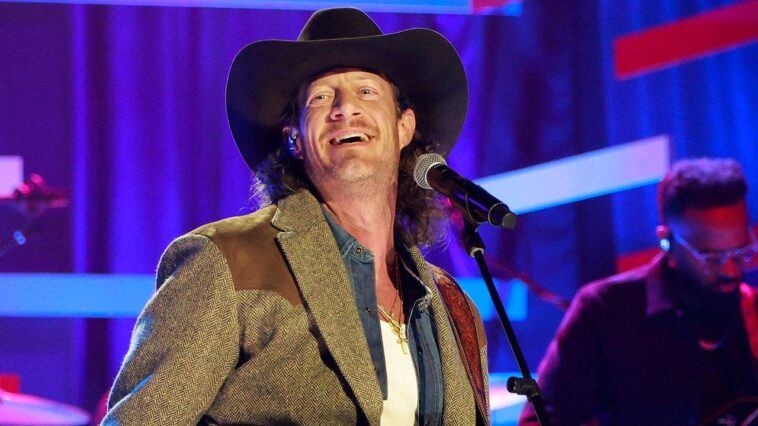 country-star-tyler-hubbard-says-‘the-chosen’-brought-the-bible-to-life-for-his-family