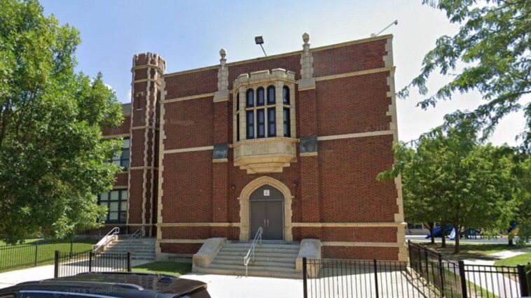 2-custodians-dead-in-possible-murder-suicide-at-chicago-elementary-school