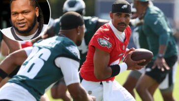 jalen-hurts’-speedy-transformation-is-‘like-a-movie’-for-eagles-defense