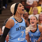 dijonai-carrington-receives-loud-applause-in-first-game-since-flagrant-foul-on-sophie-cunningham,-‘white-privilege’-post