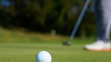 cheating-golfer-used-dying-grandmother-to-set-up-fake-hole-in-one