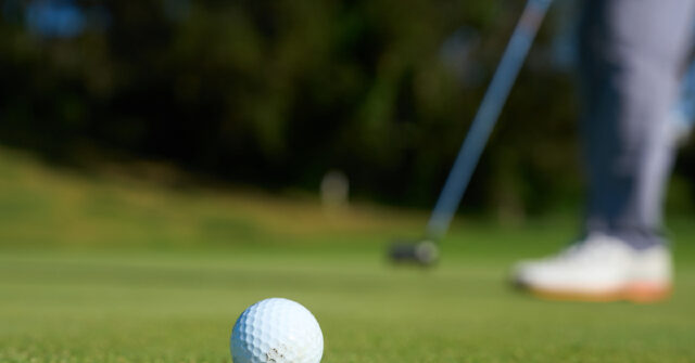 cheating-golfer-used-dying-grandmother-to-set-up-fake-hole-in-one
