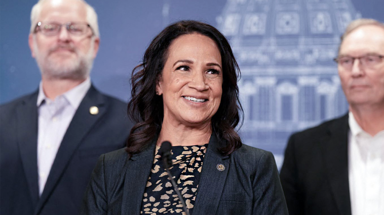 minnesota-house-speaker-lisa-demuth-wins-gop-gubernatorial-primary-to-replace-tim-walz-in-november
