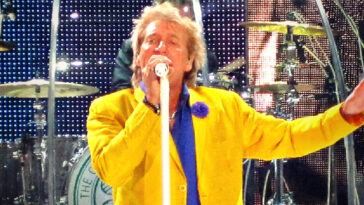 classic-rocker-rod-stewart-cancels-remainder-of-his-us-tour-after-cardiac-surgery