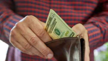 all-the-ways-americans-are-saving-a-buck-during-affordability-crisis