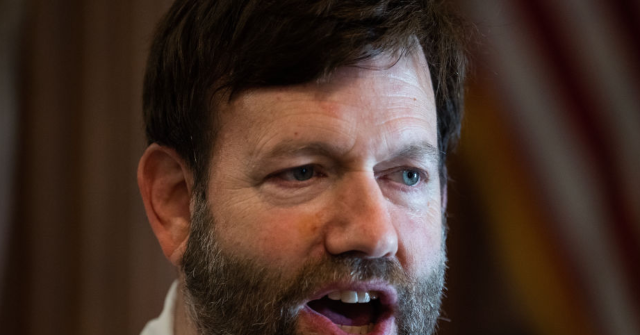nolte:-frank-luntz-calls-for-‘complete-shutdown’-of-midwest-polling-after-wisconsin-disaster