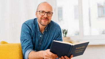 man-declines-yearbook-request-to-‘stay-cool’