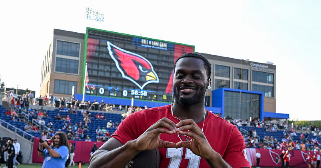 cardinals-rookie-rb-jeremiyah-love-buys-girlfriend-$300k-lamborghini
