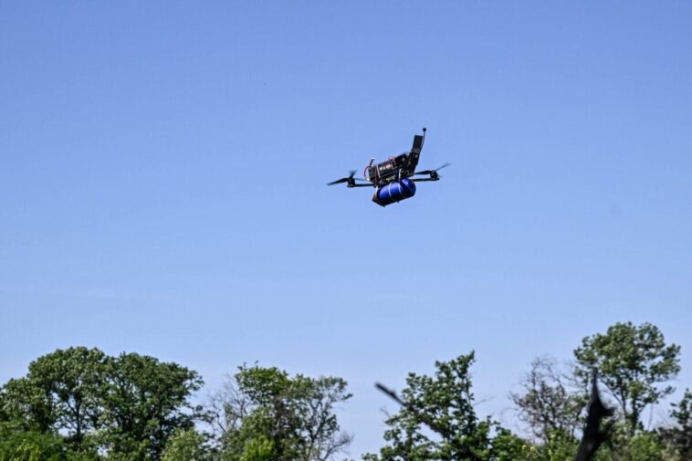 american-tanks-and-soldiers-overwhelmed-by-ukrainian-drones-in-war-games