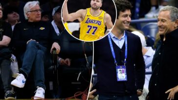 as-another-lakers-era-begins,-can-new-owners-reclaim-glory-days?