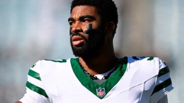 jets’-qwan’tez-stiggers-improving-after-scary-practice-collapse,-in-concussion-protocol