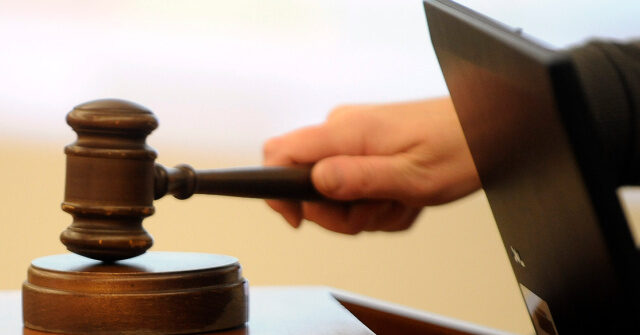pro-amnesty-groups-fund-wall-of-20,000-lawsuits-to-block-migrant-deportations