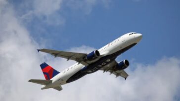 mystery-wi-fi-network-aboard-flight-raises-‘unusual’-alarm-about-travelers’-information