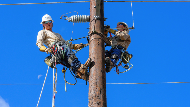 america-needs-thousands-of-blue-collar-workers-to-manufacture-our-ai-future